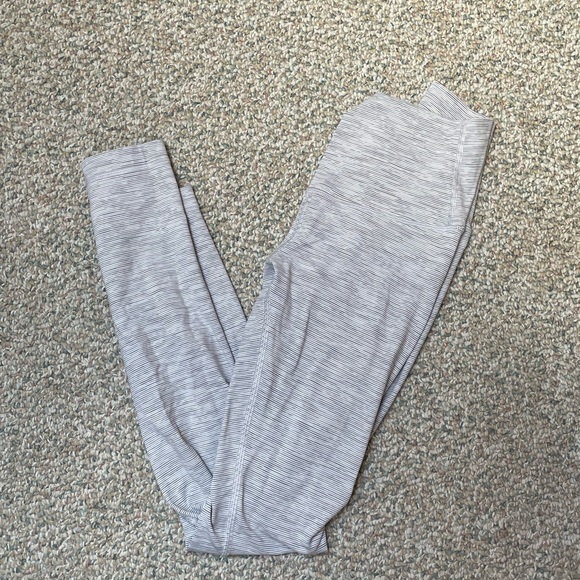 Lululemon Wunder Under Hi-Rise 7/8 Tight (25") - Picture 2 of 6